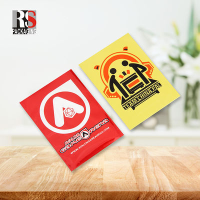 Bảo vệ thẻ giao dịch nhựa Poly tay áo Standard Size Logo tùy chỉnh Cho quà kinh doanh